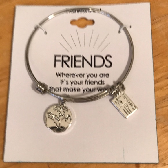 Friends bracelet with two charms, stainless steel, new on card. Lot S - Picture 1 of 4